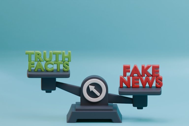 découvrez les meilleurs outils de fact-checking pour vérifier l'exactitude des informations et combattre les fausses nouvelles efficacement.