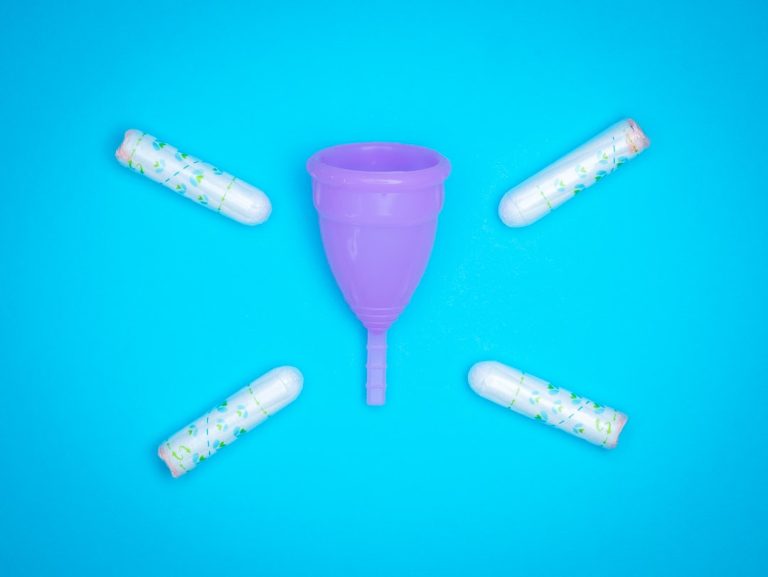 comparez les méthodes de contraception non hormonales pour choisir l'option la mieux adaptée à vos besoins en toute sécurité et efficacité.