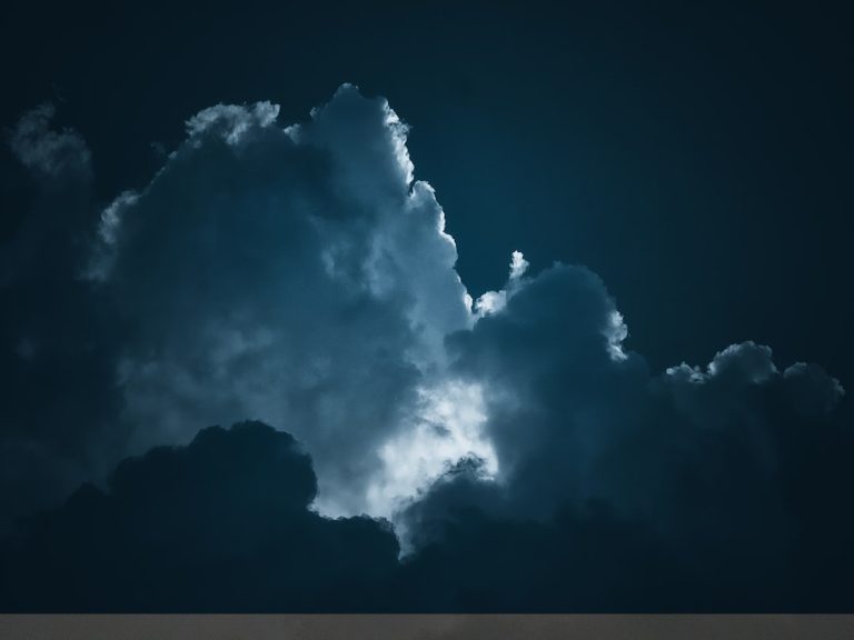 sauvegarde cloud sécurisée et chiffrée pour protéger vos données sensibles contre les pertes et les cyberattaques.